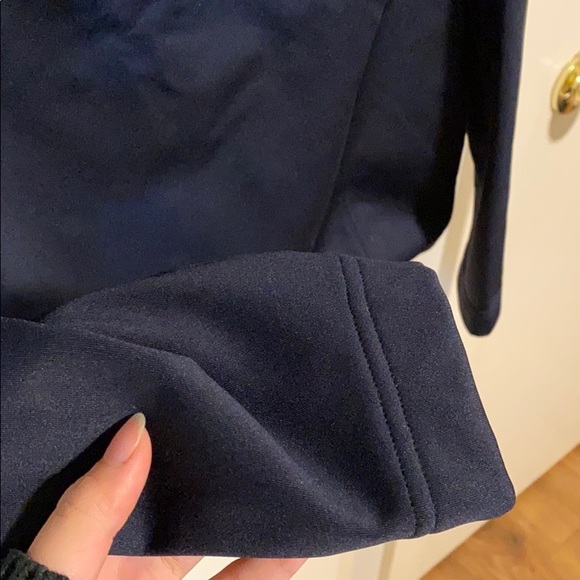 Uniqlo navy blue windbreaker jacket zip with hat - Picture 3 of 3